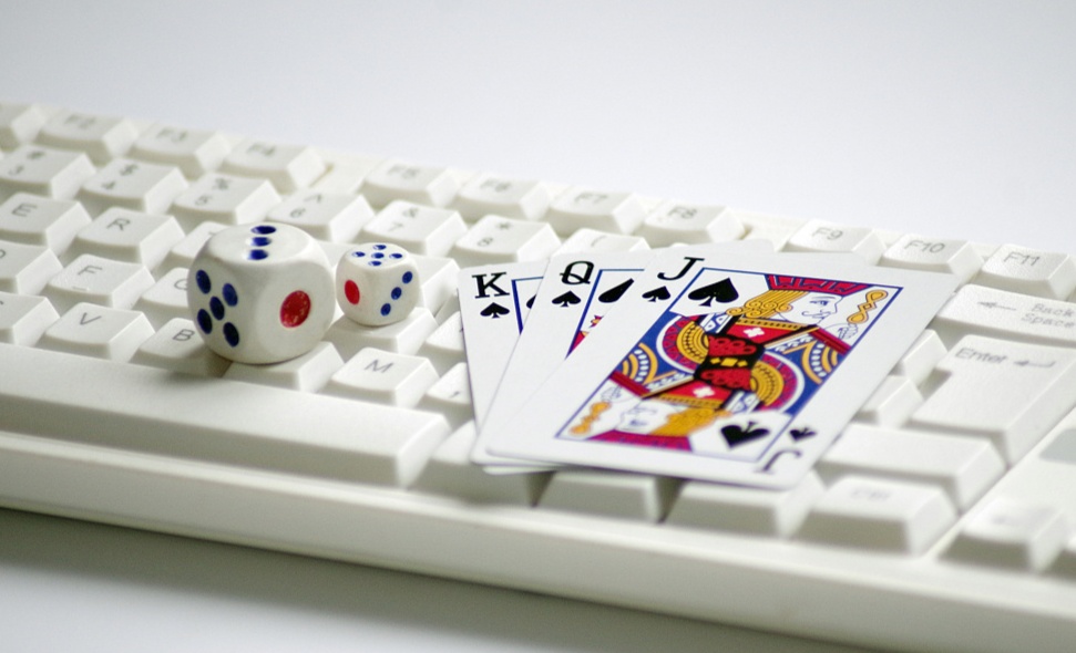 如何区分网络赌博和网上娱乐？