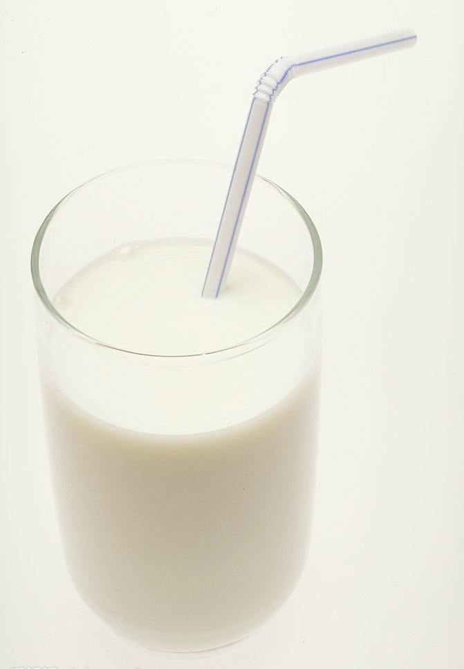 你买的真的是奶吗？注意包装上这几个字，别被套路了……