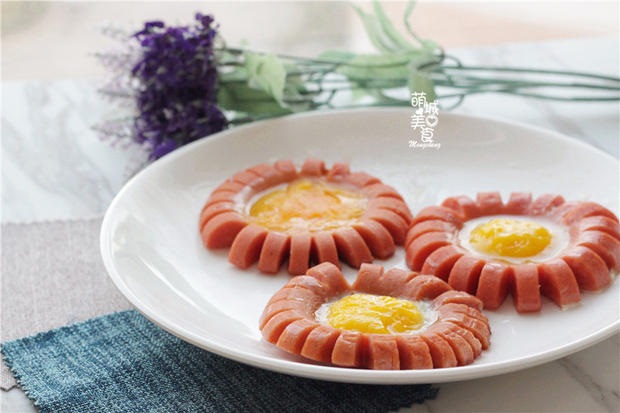 火腿煎蛋——超简单高颜值的花式早餐