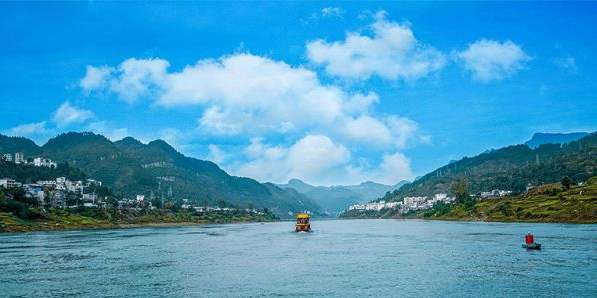 长江流域重点水域明年起禁捕十年 各地累计退捕渔船近八万艘