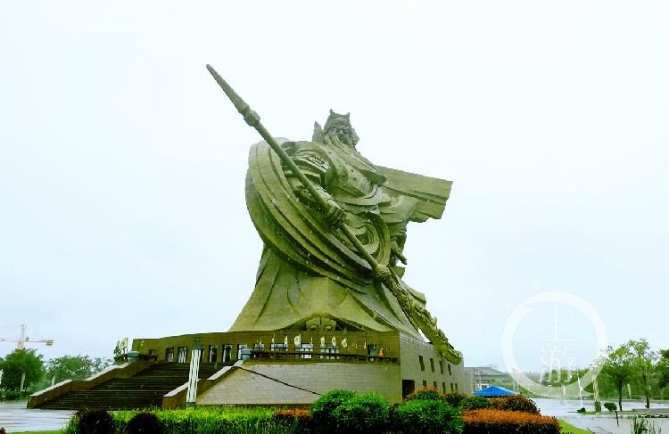 住建部通报湖北荆州巨型关公像：破坏古城风貌和历史文脉